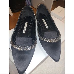 Manolo Blahnik TRIONFAFLAT Black Satin flat